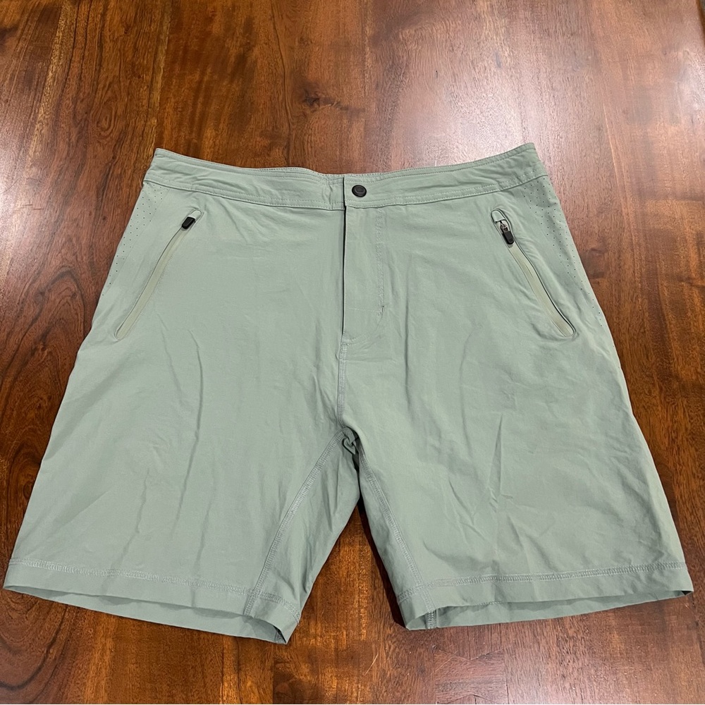 Mack Weldon 4 Way Active Shorts Size Large